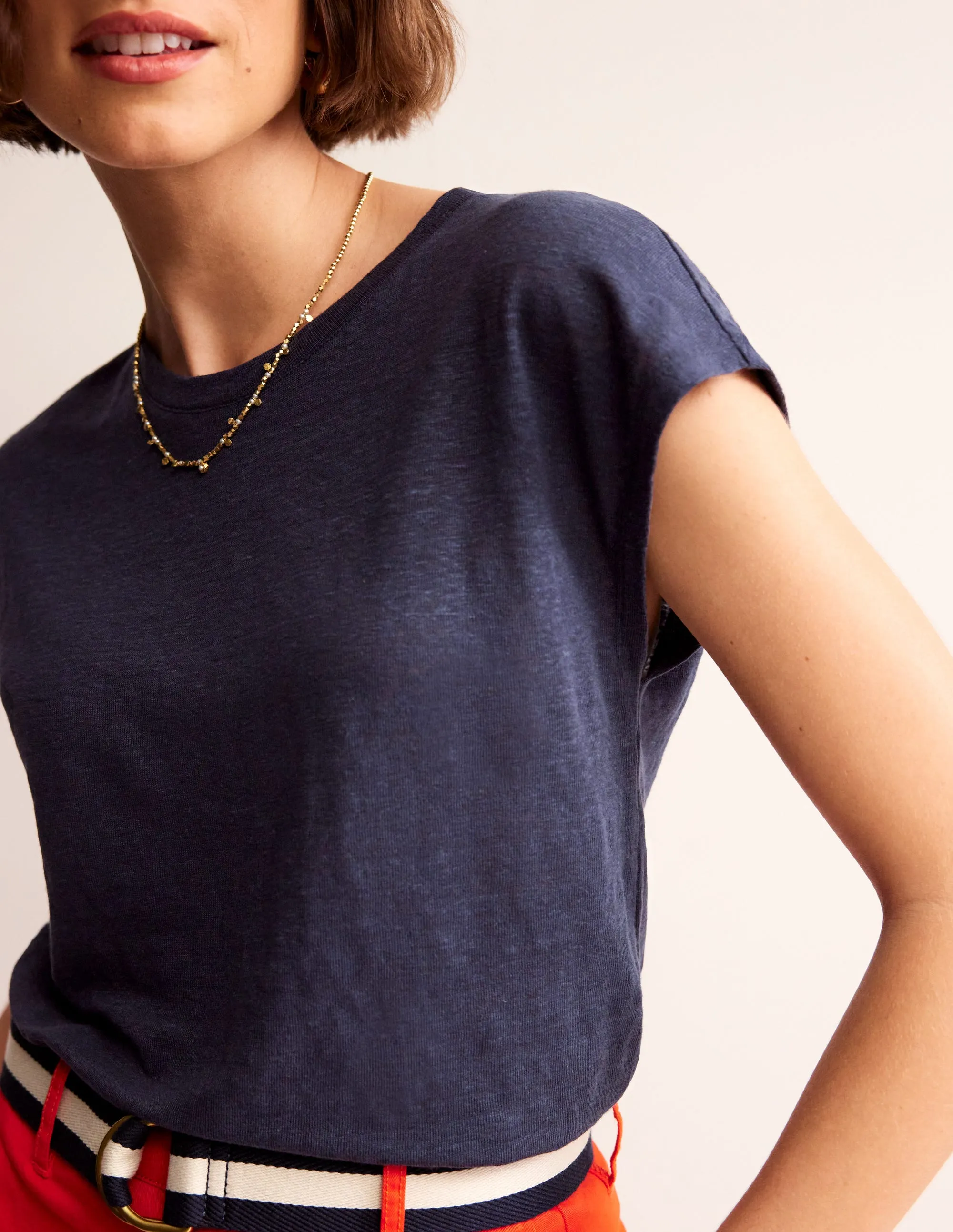 Louisa Crew Neck Linen T-shirt-Navy
